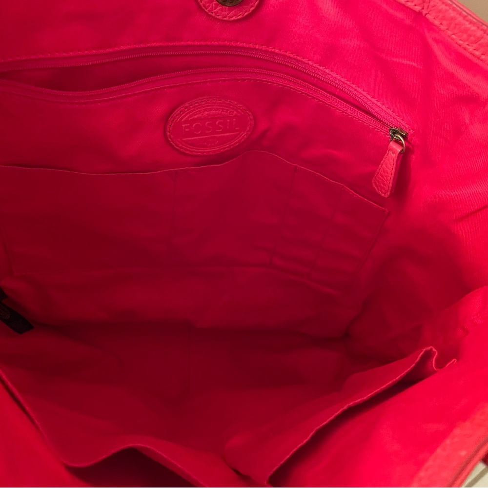 Fossil Vibrant Red Tote Bag - Picture 5 of 8